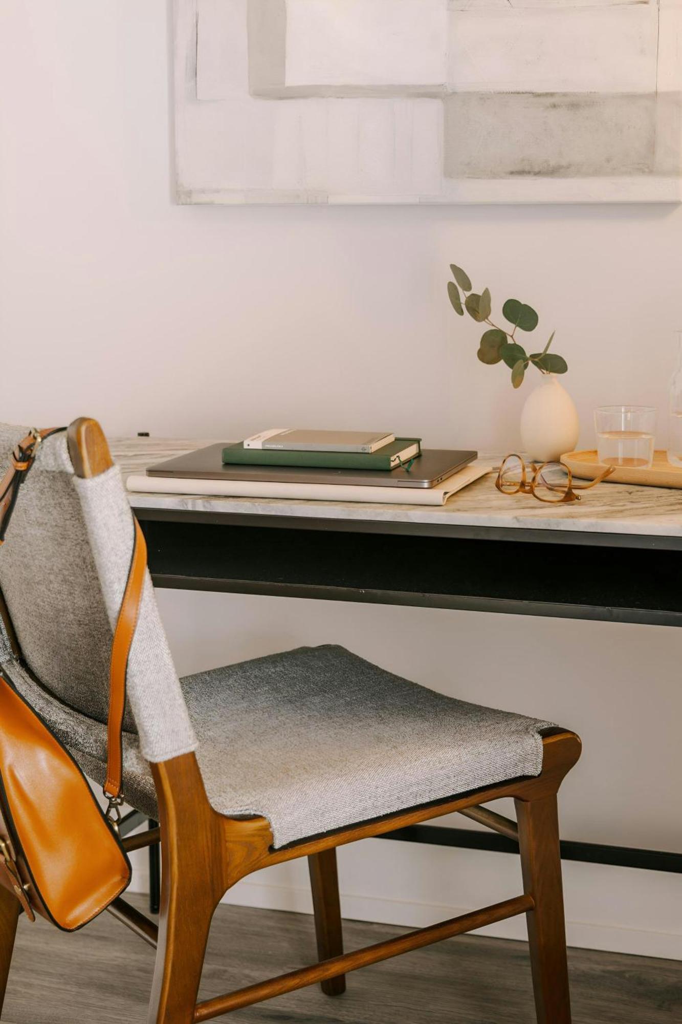 Sonder By Marriott Bonvoy Ovation Apartments Avenue Of The Arts Aparthotel
